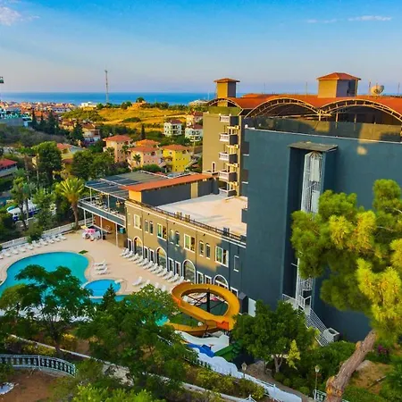 Fun Hill Hotel